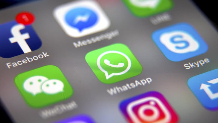 WhatsApp, come leggere e rispondere ai messaggi senza apparire online