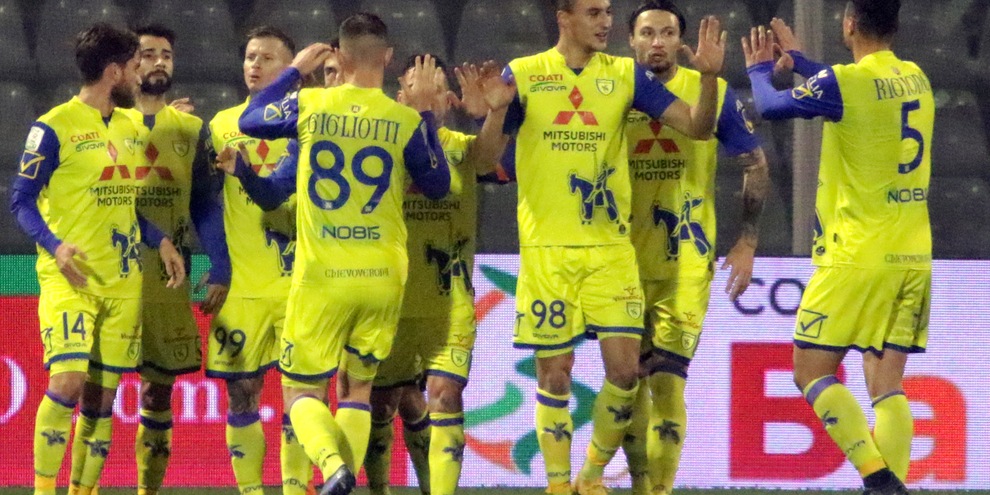 Chievo, salutano in due: via Morsay e Tanasijevic