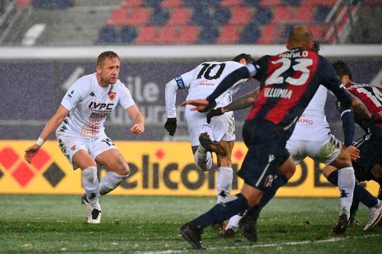 Bologna-Benevento 1-1: Viola risponde a Sansone