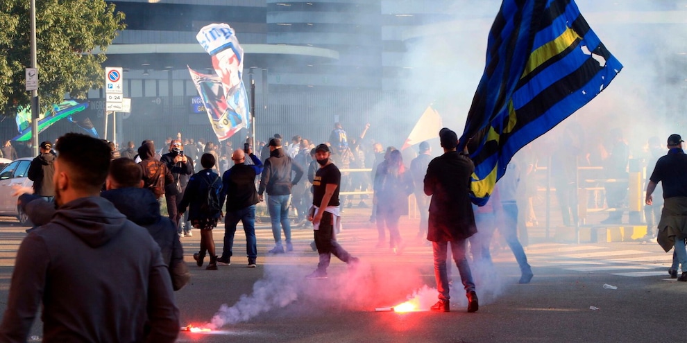 Inter, Milano tappezzata di nerazzurro