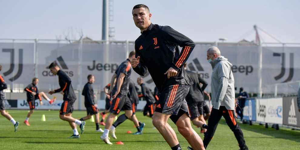 Juve-Porto, Ronaldo carica: "Fino alla fine!"