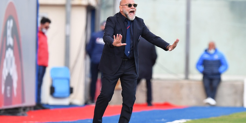 Crotone, Cosmi dopo la Lazio: "Che rammarico perdere così"