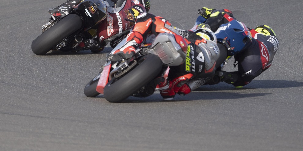 Moto2 e Moto3, day 3 test Qatar 2021: Lowes e Masia davanti a tutti