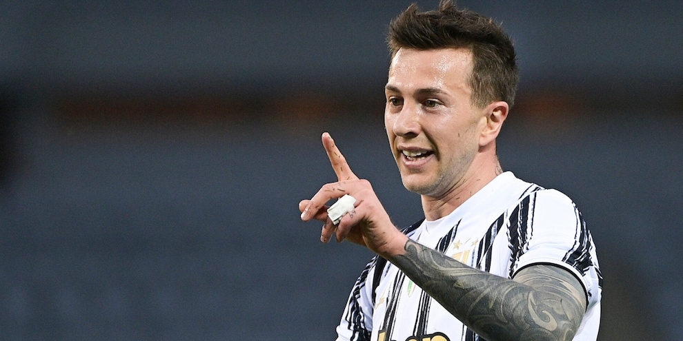Juve, Bernardeschi positivo al Covid: si allarga il cluster azzurro