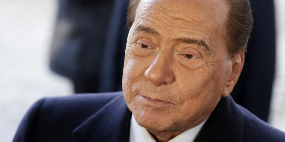 Berlusconi ricoverato al San Raffaele per accertamenti