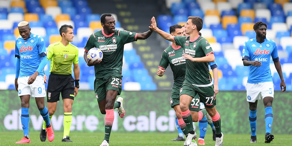 Simy: "Crotone, alziamo la testa"