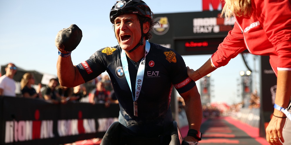 Alex Zanardi, gli avvocati si oppongono all'archiviazione