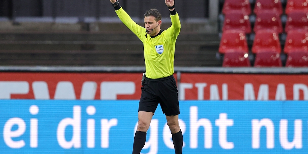 Europa League, Brych arbitrerà Roma-Manchester United