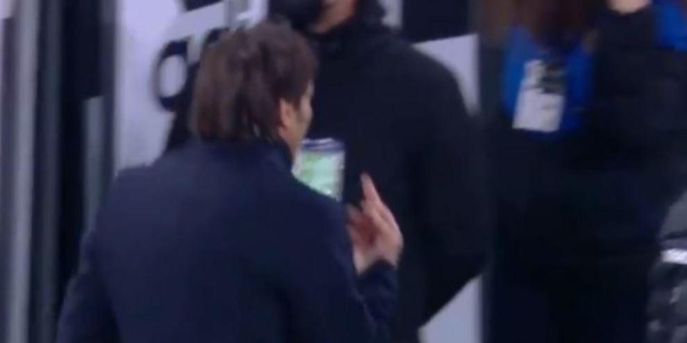Gestaccio in Juve-Inter: Conte patteggia ammenda