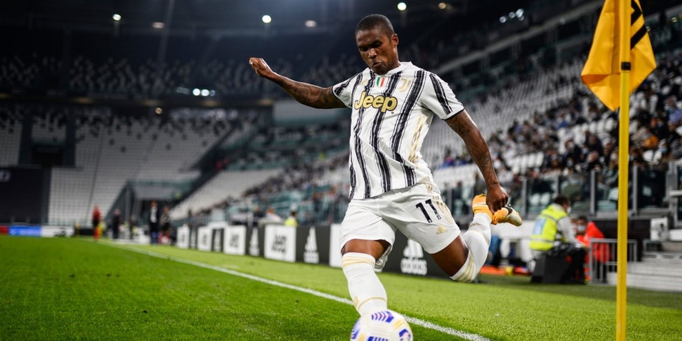 Juve, Douglas Costa paga Chiesa-El Shaarawy