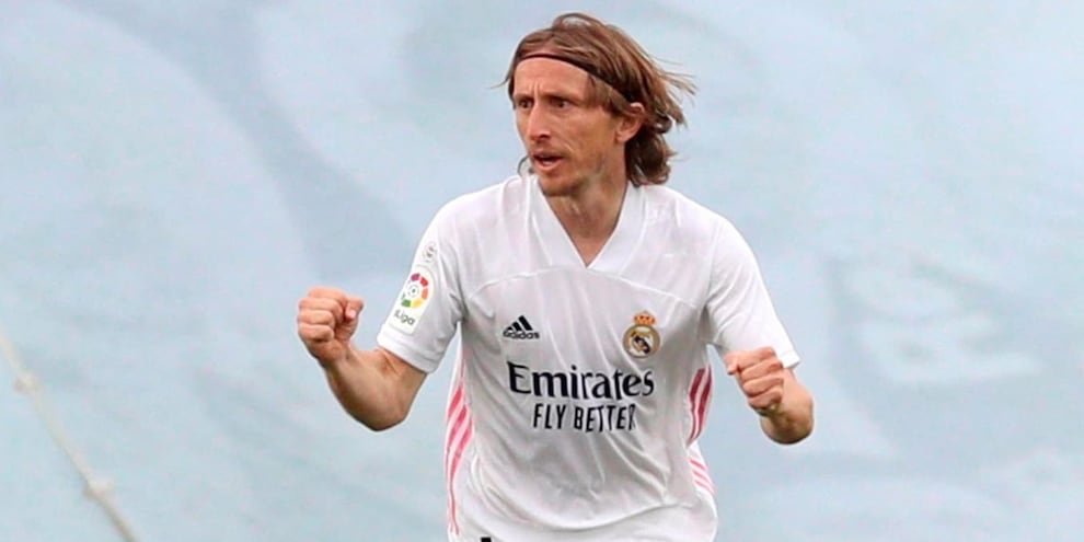 Real Madrid, Modric rinnova: è ufficiale