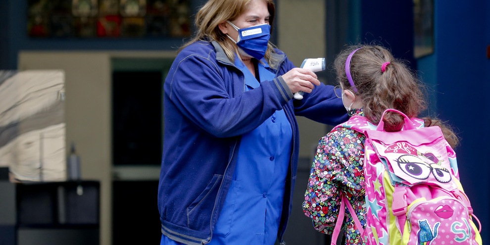 Covid e Scuola, mascherine addio: ecco quando, parla Bianchi