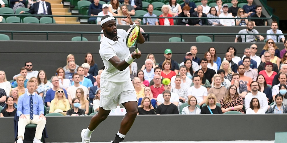 Wimbledon perde subito Tsitsipas: eliminato da Tiafoe