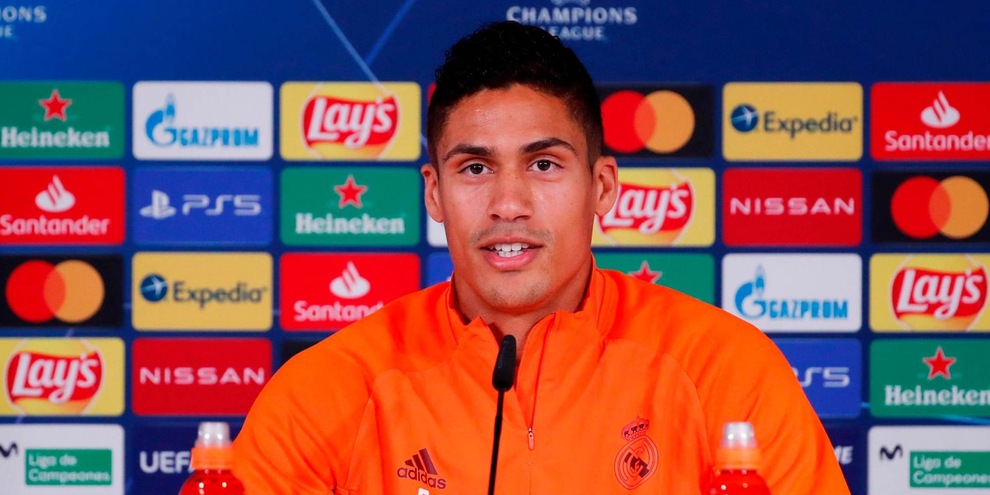 ABC: "Varane dal Real Madrid al Manchester United per 58 milioni"