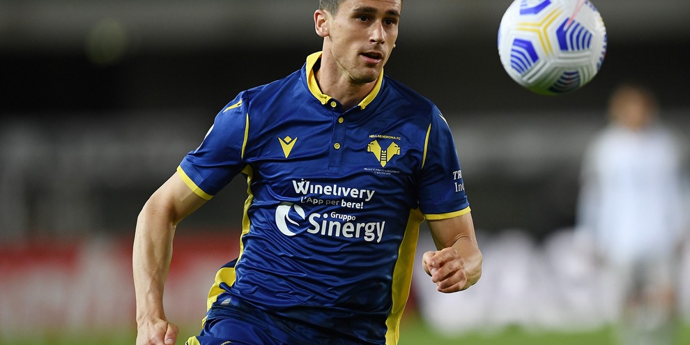 Verona, operato Lasagna: out un mese