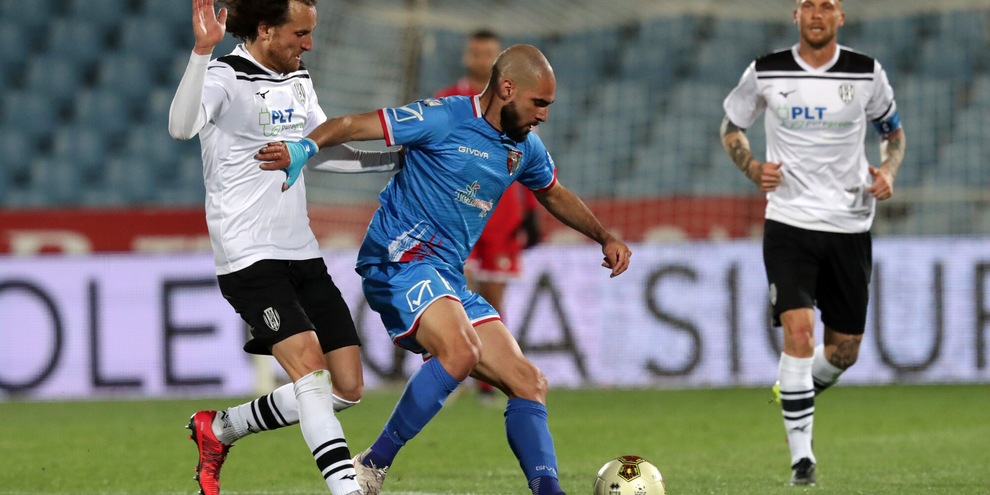 Cesena, Candela firma un contratto annuale