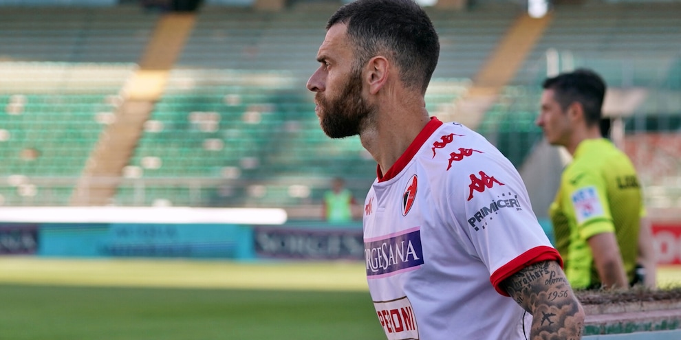 Bari, Antenucci rinnova fino al 2023