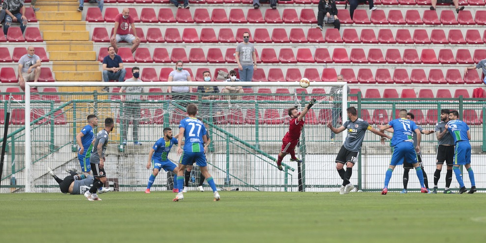 Feralpisalò, risoluzione contrattuale per Petrucci