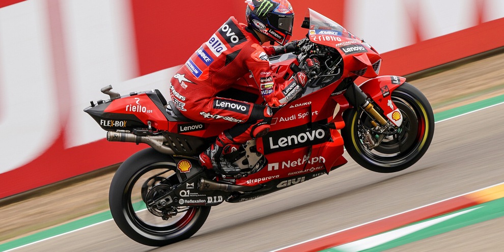 MotoGp: Bagnaia in testa nel warm-up ad Aragon, Valentino Rossi 15°