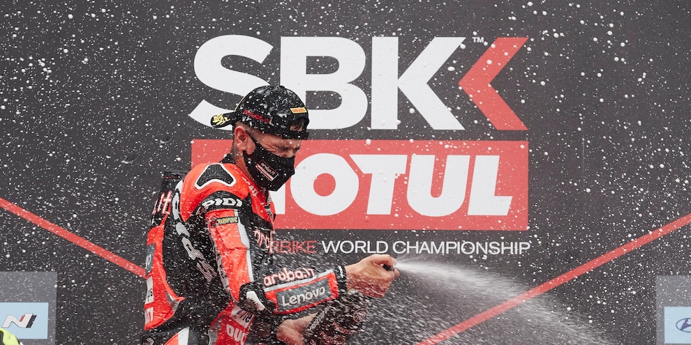 Superbike Argentina, gara-2: vittoria di Redding su Rea