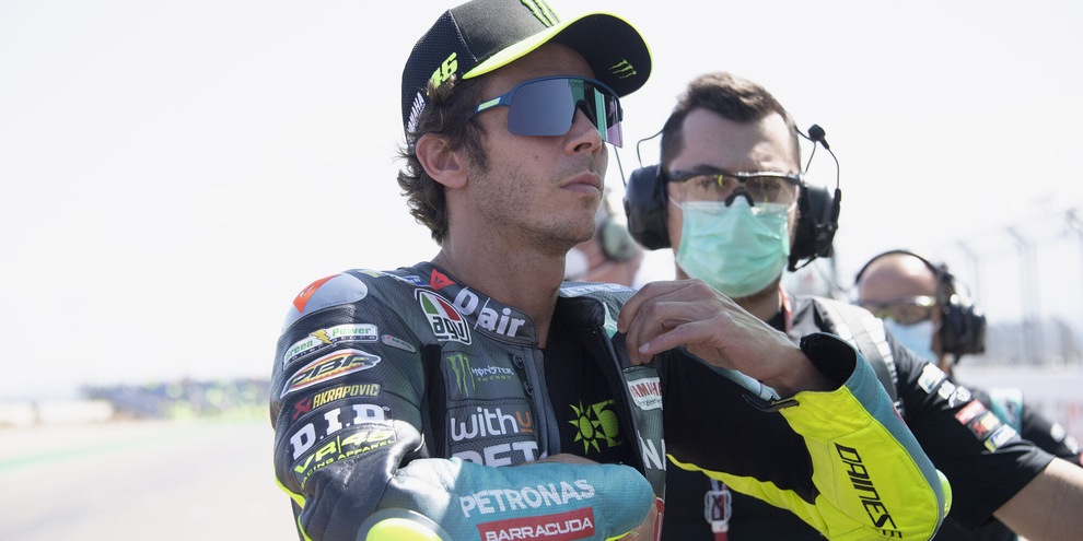 MotoGp, Rossi dopo l'incidente in Moto3: "Giusta la sospensione di Oncu"