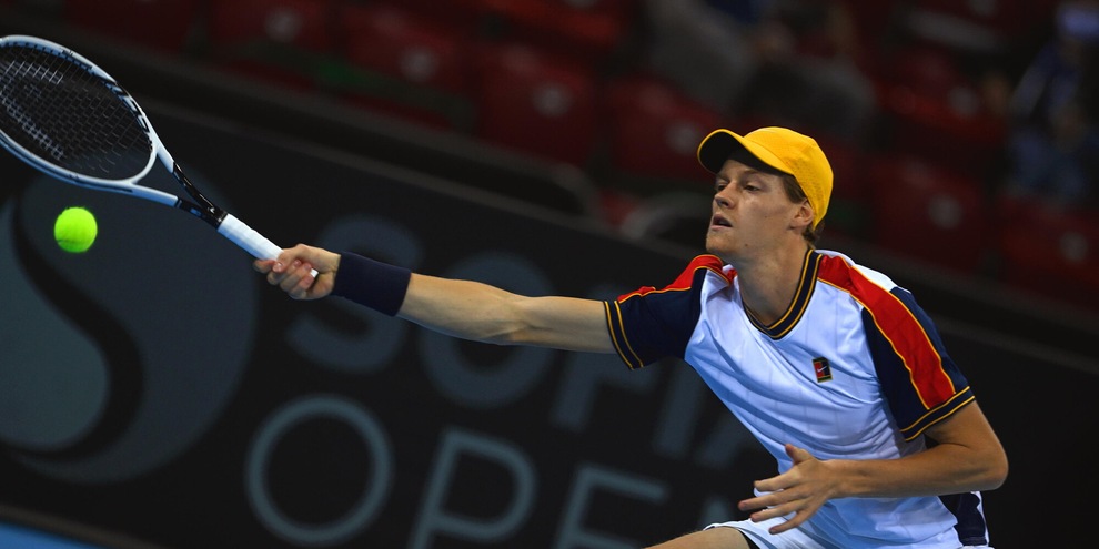 Atp Anversa, super Sinner in semifinale: Rinderknech ko