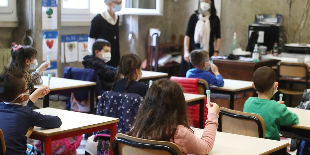 Scuola, arrivano le nuove regole anti-Covid