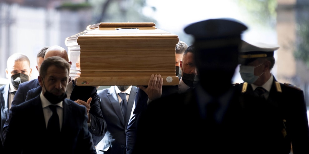 Galeazzi, in Campidoglio aperta la camera ardente