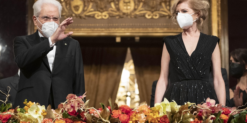 Prima della Scala: standing ovation per il presidente Mattarella