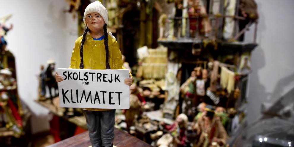 Greta Thunberg diventa una statuina del presepe