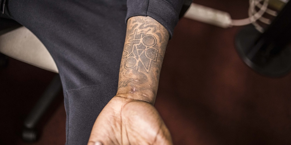 Clamoroso in Cina: "I giocatori della nazionale dovranno togliersi i tatuaggi"