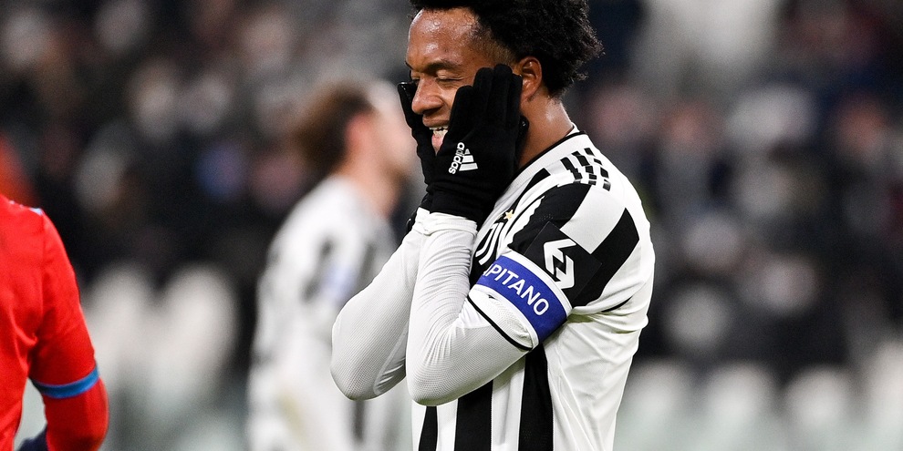 Roma-Juve, Cuadrado ammonito: salta la Supercoppa