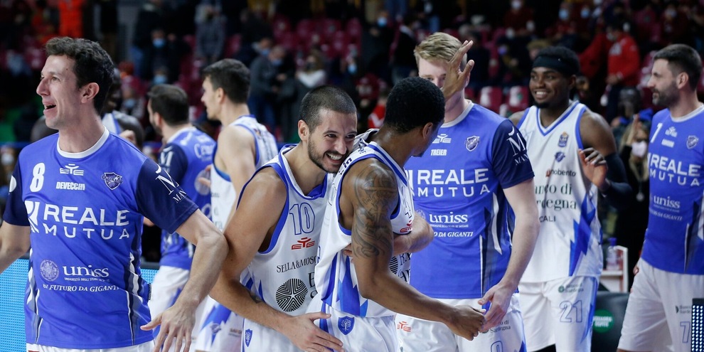 Serie A, Sassari-Virtus Bologna rinviata: sardi in quarantena