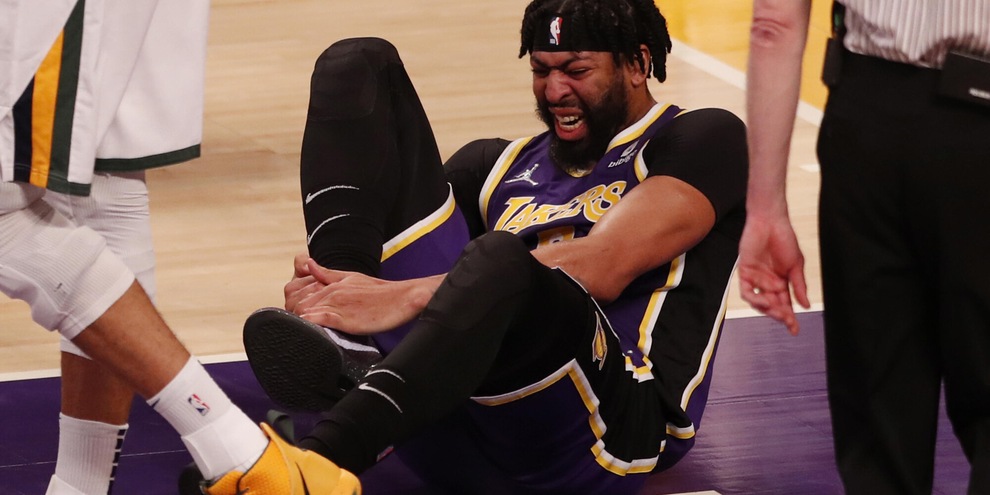 Lakers, calvario Anthony Davis: out 4 settimane