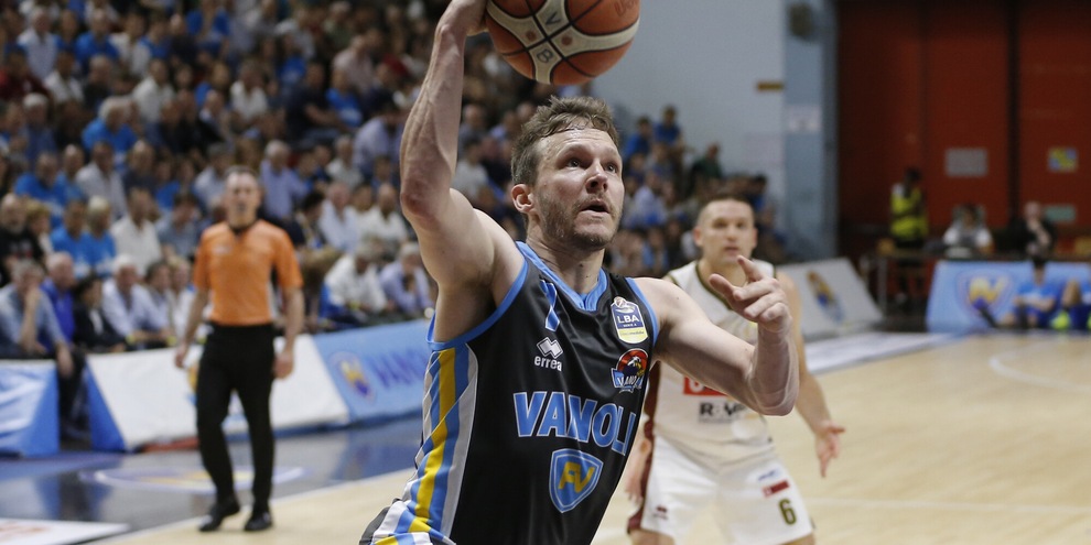 Diener e il ritorno alla Dinamo Sassari: è un pesce d'aprile