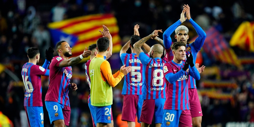 Liga, il Barcellona vince al 92': De Jong stende il Levante