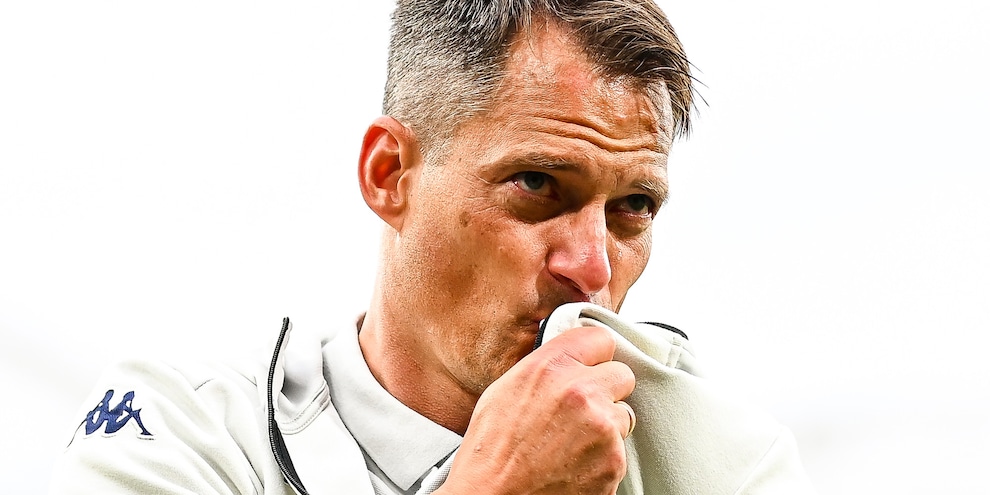 Genoa-Blessin: avanti