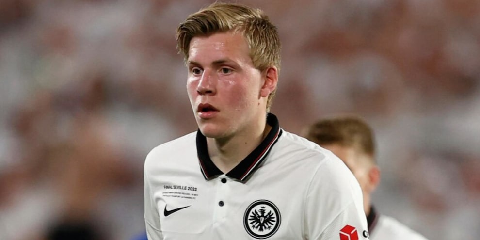 Milan, Hauge riscattato dall'Eintracht: il comunicato ufficiale