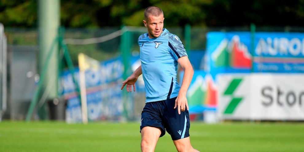 Lazio, ceduto Vavro al Copenaghen: è ufficiale