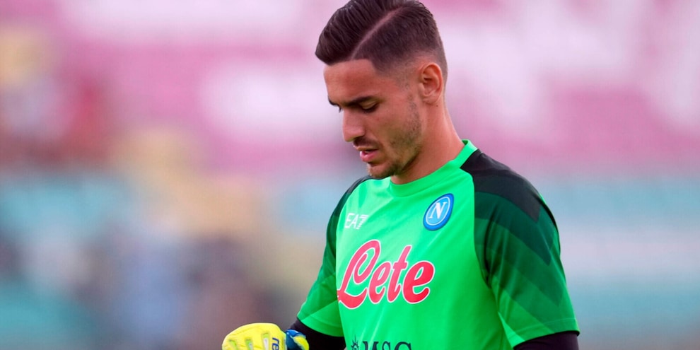 Napoli, Meret rallenta l'arrivo di Navas
