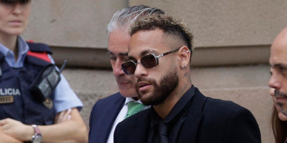 Processo Neymar, l'imbarazzante difesa: "Firmavo quello che diceva papà"