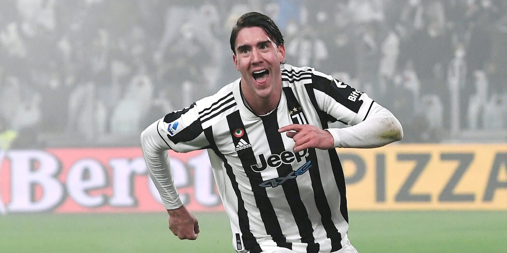 Vlahovic e la Juve, un anno fa il debutto con gol VIDEO