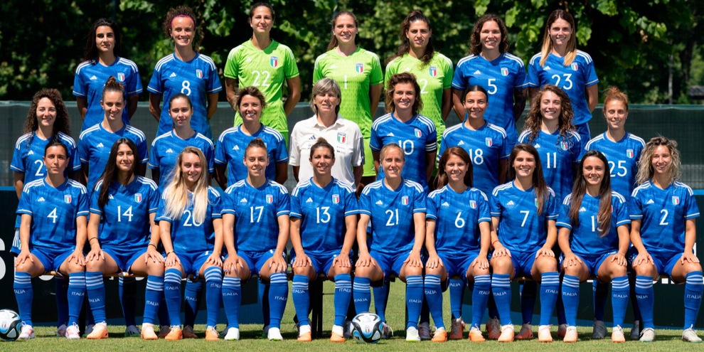 Mondiali femminili, Salvai