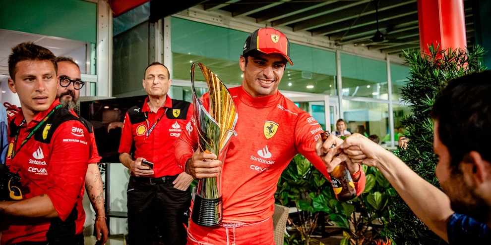 Sainz, cosa c'è dietro il capolavoro tattico Ferrari: perché ora è un leader