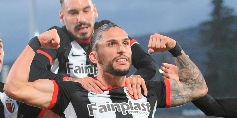 Ascoli: tutti pazzi per Pedro Mendes