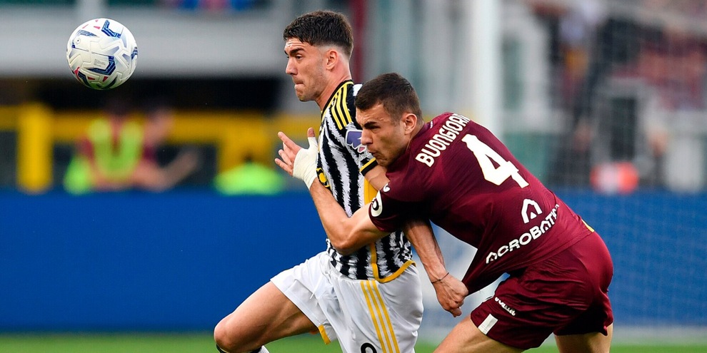 Toro-Juve derby no goal: Szczesny chiude la porta e Vlahovic si ferma al palo