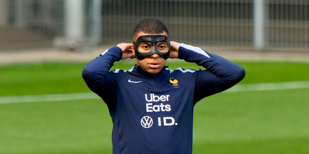 Mbappé, nuova maschera e attesa Francia: cosa filtra sul ritorno in campo