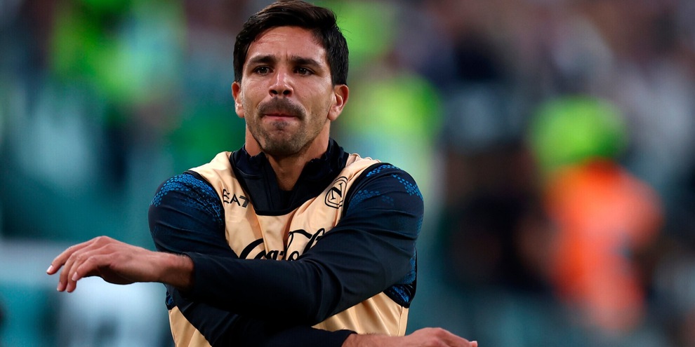 Napoli, Simeone pazzo di Conte: "Ricorda mio padre". E sullo scudetto...