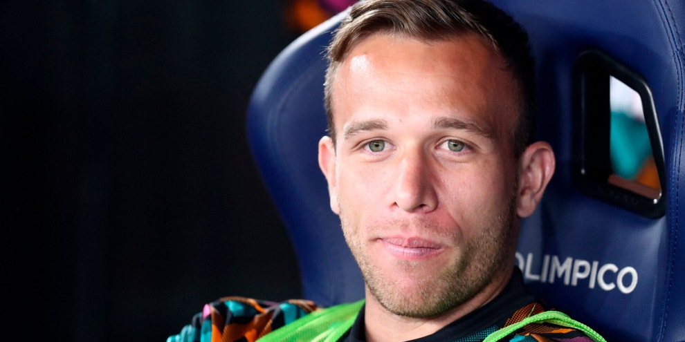 Arthur appetito di gennaio: la Juve valuta, richieste in Serie A e all'estero