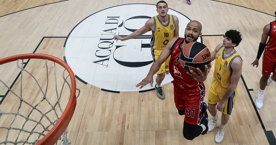 Milano show: quota 100 è abitudine. Shields super 
